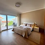 Apartment Serene View - By Sch Alvados